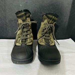 Baretraps Altessa Cold Weather Boot - Olive & Black - size 8